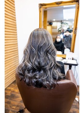 ヘアーメイク ダンス(hair make DANCE) リバースハイライト!