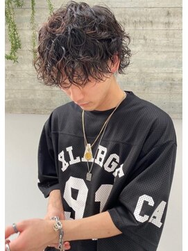 メーヴェ(Mowen) 南堀江　mowen メンズ　スパイラル　マッシュウルフ