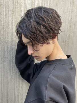 フィフス(fifth) センターパート/ツイストスパイラル/ツーブロック