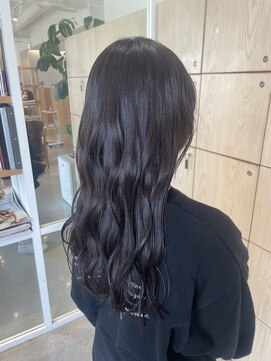 アドラーブル 万代店 (adorable) 20代30代40代大人可愛い韓国風ブルーブラック透明感