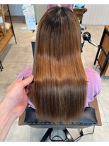 エクファ ヘアエステアンドスパ(ex-fa hair esthe&spa)&nbsp;黒髪/グレーベージュ/レイヤーロング/酸性ストレート/髪質改善