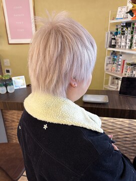 イーエン ヘアーデザイン(iiEn hair design) ホワイトカラー