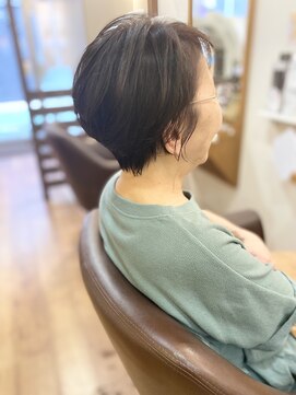 フリージア(freesia) 30代40代50代/大人ショート/