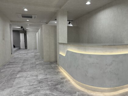 ホワイト(WHITE)の写真