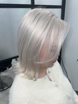 シーバイスリー 綱島(C×3) ホワイトシルバー