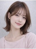 ベージュカラー 外ハネボブ 透明感カラー 30代 前髪カット