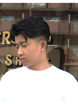 フリーク バーバーショップ 都島店(FREAK BARBER SHOP) ラルフバック