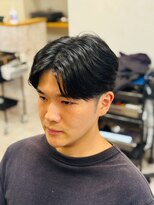 マジック(magic)&nbsp;直毛でも決まる。自然な毛流れセンターパート