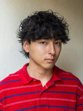 chica men's シャドウパーマ×マッシュショート