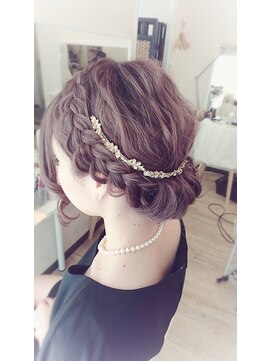 マカリィ 池袋店(Makalii) アップ