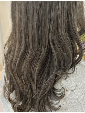 トリート(treat.) ブリーチなしグレージュ