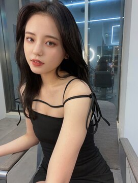 ノク 渋谷(nok) 黒髪センターパートくびれヘア_暗めカラーグランマッシュ