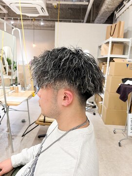 フルールバイアヴァンスクロス(Flulu by avance. cross) ツイストスパイラル