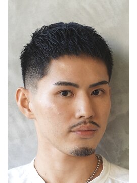 にもう ブルーブラック　クロップ　アイロンパーマ