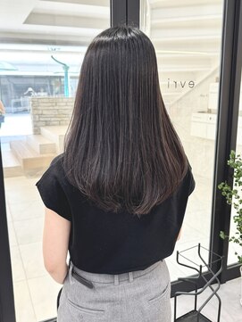 エブリ(evri) 顔周りレイヤーカット レイヤー セミロング 髪質改善