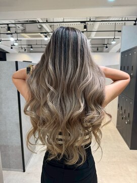 メリー オオサカ(Merly Osaka) 海外balayage