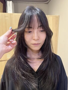 ローレンジウ(LOREN JU) ミディアムヘア/暗めカラー/グランマッシュ/名駅/レイヤーカット