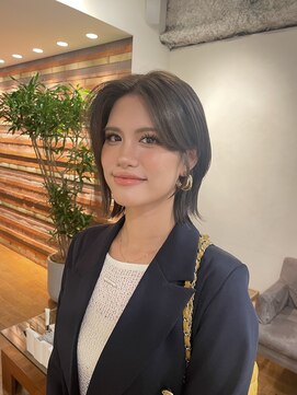 エクリ 麻布十番(equri) 耳かけレイヤーボブ