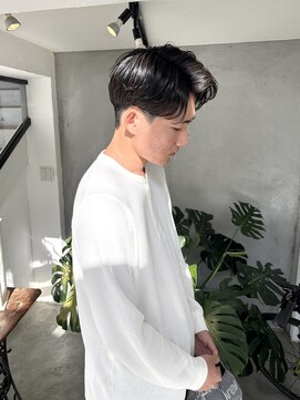 エムドットヘアーサロン(M. hair salon) フェザーパーマ/センターパート/ツーブロック/高知