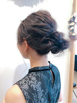 コレット(COLETTE) ＊ゆったりシニヨン＊