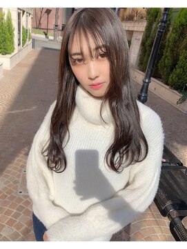 グレース(GRACE) シースルーバングでナチュラルロング　担当大山