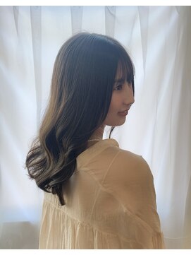 エキップクーラージュグラン 色濃く透けるアッシュベージュ