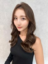 簡単スタイリングヘアセンターパートゆるふわロングハイレイヤー