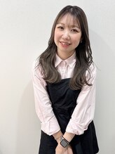 デザイナー兼アイリスト　＜MIYUU＞