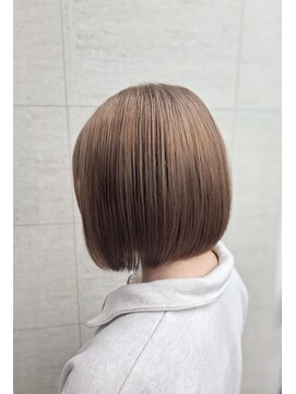 ノミネーション(Nomination) ミニボブ×ミルクティーベージュ