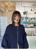 顔まわりレイヤー切りっぱなしボブ伸ばしかけシースルーバング