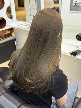 シュウ(shu) オリーブカラー