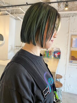ルーム(Loom.) デザインカラーコントラストハイライト切りっぱなしボブ