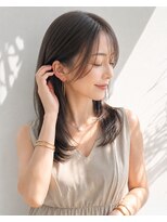 アッシュ 学芸大学店(Ash)&nbsp;ミディアムレイヤー/大人女性/シルバーグレー/脱白髪染め