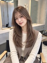 ウト(Uto)&nbsp;レイヤーカット/マロンベージュ/韓国風/髪質改善/烏丸四条