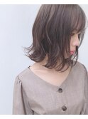 くびれボブ×柔らかグレージュ