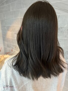 ジル アンク(Jill ankh) 《Jillankh 姫路駅前》オリーブカラー　ダブルカラー　赤み消し