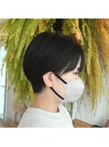 大人シンプルショートスタイル