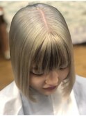 ホワイトベージュ　ボブ