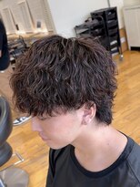 オーバルバイアピッシュ(OVARL by apish)&nbsp;縦落ちウルフツイストスパイラルパーマ波巻きメンズパーマ