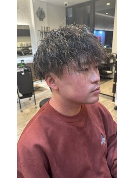 アトム(ATOM) ツーブロックツイストスパイラルパーマ