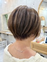 スリーセブントウキョウ(37-Tokyo)&nbsp;立体感でハイライト風丸みボブ♪