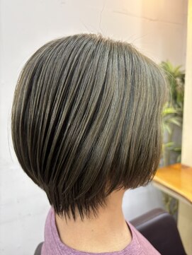 キャラシャローネ お台場(CharaChalone) ショートボブ／オリーブグリーン