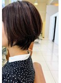 ショートボブ。