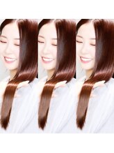 くせ・広がりでサラサラ髪を諦めていた方へ朗報♪酸性ストレートならツヤ髪のままストレートヘアを実現。