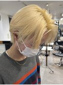 原宿メンズブリーチカラーベージュグレージュセンターパート束感