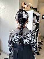 ディーヴァヘアーエズ(DIVA hair Eze)&nbsp;【yui】卒業式ヘアセット×編みおろしポニー