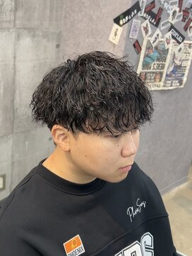 メイン(MENIN) 【Insta@hi_de0205】ツイストスパイラルパーマ[相模大野/町田]