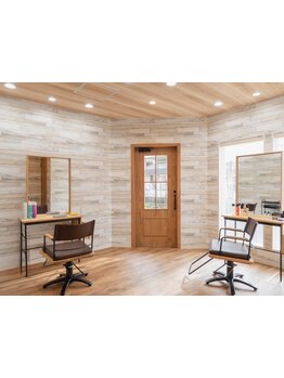 一人ひとりと真剣に向き合いたい＊との思いから、ゆったりと寛げる空間で理想のデザインをご提供します♪