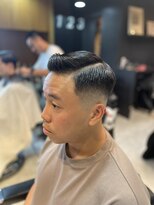 フランクスバーバー アンド ビアークラブ(FRANK'S BARBER and BEER CLUB)&nbsp;ミドルスキンフェードサイドパートF
