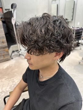 ネオン(NEON) 波巻きパーマ